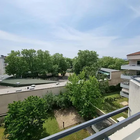 Bngo I Immense Rooftop I 2 Chambres, 4 Places Parkings, 2 Immenses Terrasses, 8 Personnes Apartment Lyon