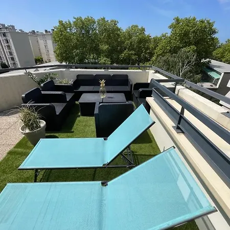 Bngo I Immense Rooftop I 2 Chambres, 4 Places Parkings, 2 Immenses Terrasses, 8 Personnes Apartment *