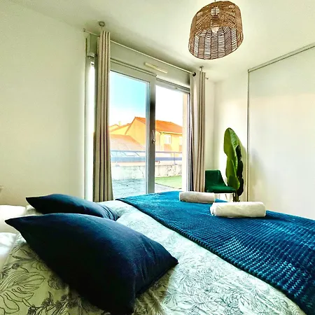 Bngo I Immense Rooftop I 2 Chambres, 4 Places Parkings, 2 Immenses Terrasses, 8 Personnes