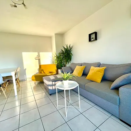 Bngo I Immense Rooftop I 2 Chambres, 4 Places Parkings, 2 Immenses Terrasses, 8 Personnes * Lyon