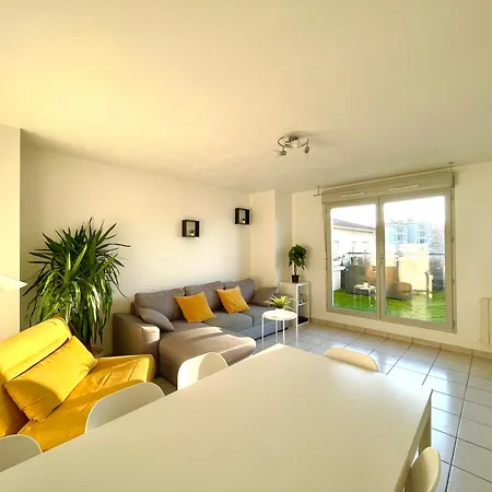 Bngo I Immense Rooftop I 2 Chambres, 4 Places Parkings, 2 Immenses Terrasses, 8 Personnes Apartment *